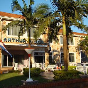 Arthur Hotel Encarnacion Exterior photo