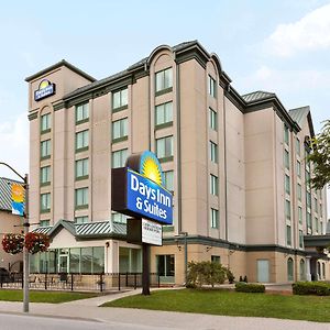 Days By Wyndham Niagara Falls Centre St. By The Falls Exterior photo