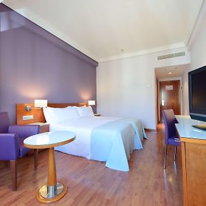 Hotel Madrid Centro, Affiliated By Melia Room photo