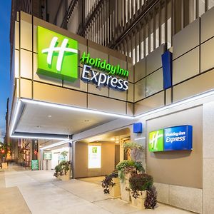 Holiday Inn Express Philadelphia-Midtown, An Ihg Hotel Exterior photo