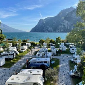 Al Lago Camping & Rooms Riva del Garda Exterior photo