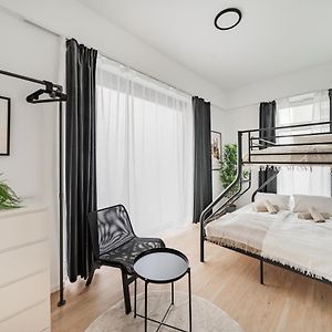 Chic Central City Rooms By Home2 Vienna Exterior photo