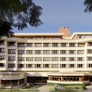 Hotel Yak & Yeti Katmandú Exterior photo
