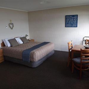 Harbour View Motel Coromandel Room photo