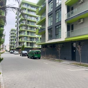 Summerland Apartments And Alezzi Apartments Mamaia Exterior photo