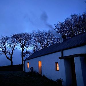 Thistle Thatch Cottage And Hot Tub - Mourne Mountains Newcastle (Down) Exterior photo