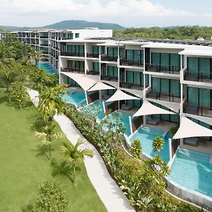 Le Meridien Phuket Mai Khao Beach Resort Exterior photo