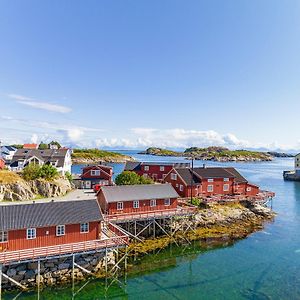 Henningsvaer Rorbuer Hotell Exterior photo