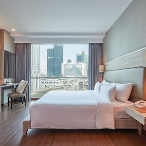 Adelphi Suites Bangkok - Sha Extra Plus Banguecoque Exterior photo