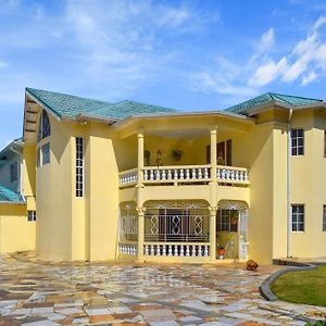 Harriott Heights Apartment Mandeville Exterior photo