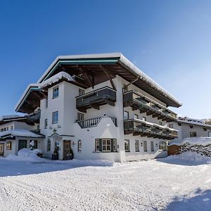 Alpen Glueck Hotel Villa Lisa Garni Kirchberg in Tirol Exterior photo