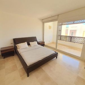 Nayah Stays, Beautiful 3-Bedroom Vacation Home With Lovely Pool Hurghada Exterior photo