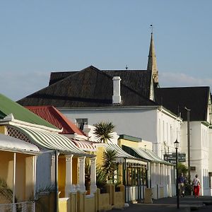 Die Tuishuise & Victoria Manor Hotel Cradock Exterior photo