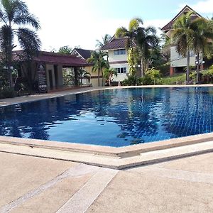 Lanta Garden Hill Resort And Apartment Koh Lanta Exterior photo