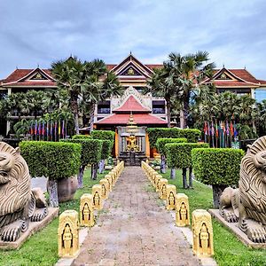 Empress Angkor Resort & Spa Siem Reap Exterior photo