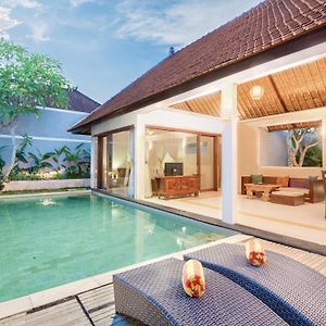 Avery Le Nixsun Villas Uluwatu By Waringin Hospitality Jimbaran (Bali) Exterior photo