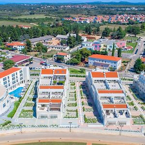 Garden Palace Resort Umago Exterior photo