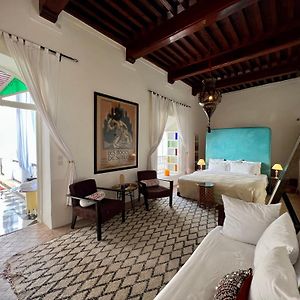 Riad Tizwa Marrakech Bed & Breakfast Marrakesh Exterior photo