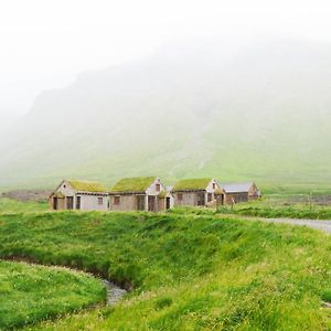 Mulafossur Cottages By Famous Waterfall In Gasadalur Exterior photo