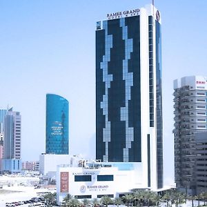 Ramee Grand Hotel And Spa Manamah Exterior photo