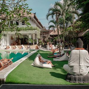 Puri Garden Hotel & Hostel Ubud (Bali) Exterior photo