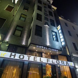 Hotel Flora Milano Exterior photo
