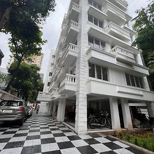 White House By Maxxvalue Service Apartments Bandra Bombay Exterior photo