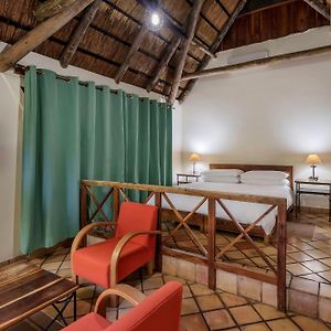 Protea Hotel By Marriott Lusaka Safari Lodge Exterior photo