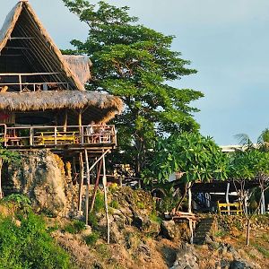 Monkey House Hostel Tola Exterior photo