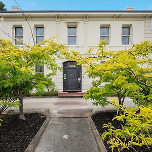 Clydesdale Manor Bed & Breakfast Hobart Exterior photo