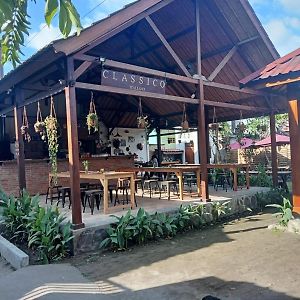 Classico Italiano Bed & Breakfast Gili Air Exterior photo