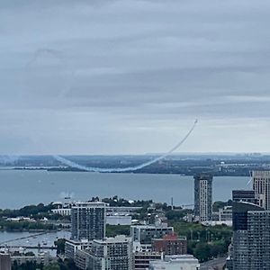 Apartamento Magnificient View Next Cn Tower/Rogers/Union/Mtcc Toronto Exterior photo