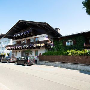 Pension Max Zell am See Exterior photo
