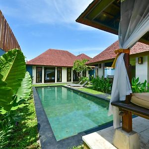 The Khayangan Dreams Villa Umalas Kerobokan  Exterior photo