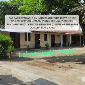 Hostel Trava House Yogyakarta Exterior photo