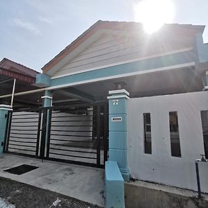 Homestay Murah Melaka Exterior photo