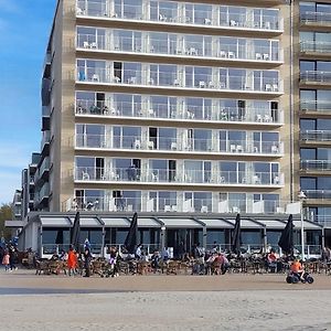 Hotel Sandeshoved Zeedijk Nieuwpoort Exterior photo