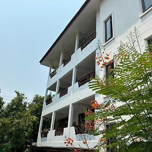 Yindee Stylish Guesthouse Chiang Mai Exterior photo