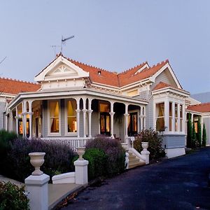 Mchardy Lodge Napier Exterior photo