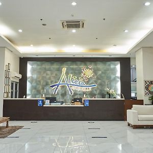 Aparthotel Alicia Apartelle à Cebu Exterior photo