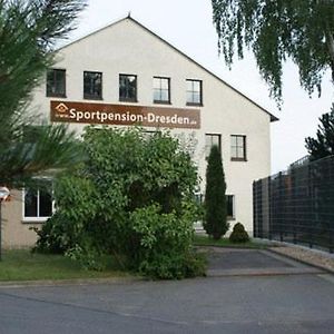 Sportpension Dresde Exterior photo