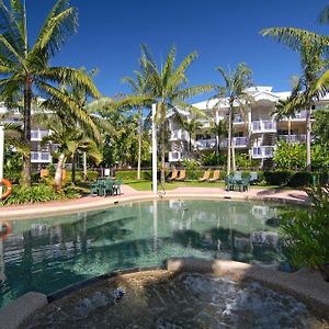 Cairns Beach Resort Exterior photo