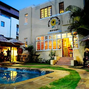 A Sunflower Stop Backpackers Kaapstad Exterior photo
