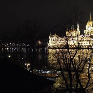 Mimi'S Holiday Budapeste Exterior photo