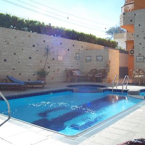 Al Gezera Apartments Louxor Exterior photo