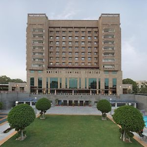 Jaypee Vasant Continental Hotel New Delhi Exterior photo