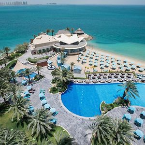Hotel Hilton Doha Exterior photo
