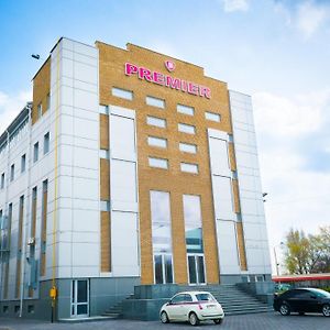 Hotel Premier Kamianske Exterior photo