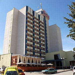7 Days Hotel Kamyanets-Podilskyi Exterior photo