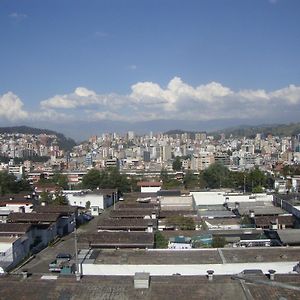 Suites Metropoli Quito Exterior photo